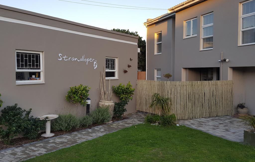 Strandloper Apartments ヘルマナス エクステリア 写真